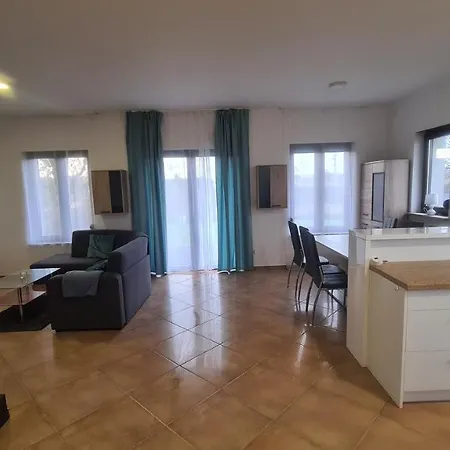 Dom Pod Wroclawiem23 *