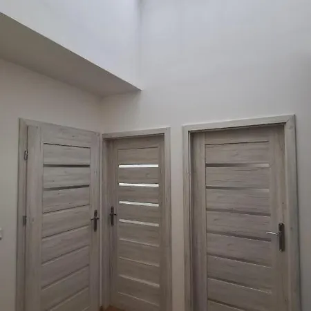 Dom Pod Wroclawiem23 *